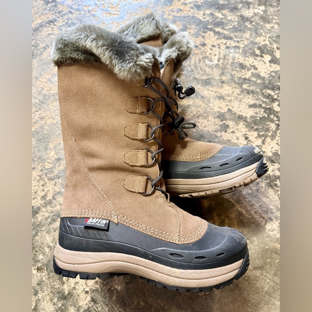 Baffin Judy Tan and Black Winter Boots with Faux Fur